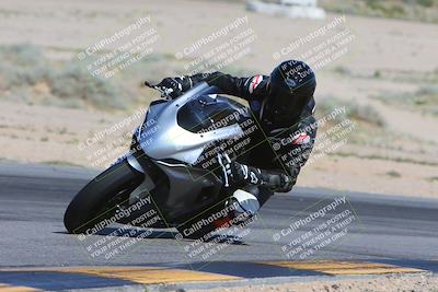 media/Apr-13-2024-SoCal Trackdays (Sat) [[f1617382bd]]/2-Turn 9 Inside (950am)/